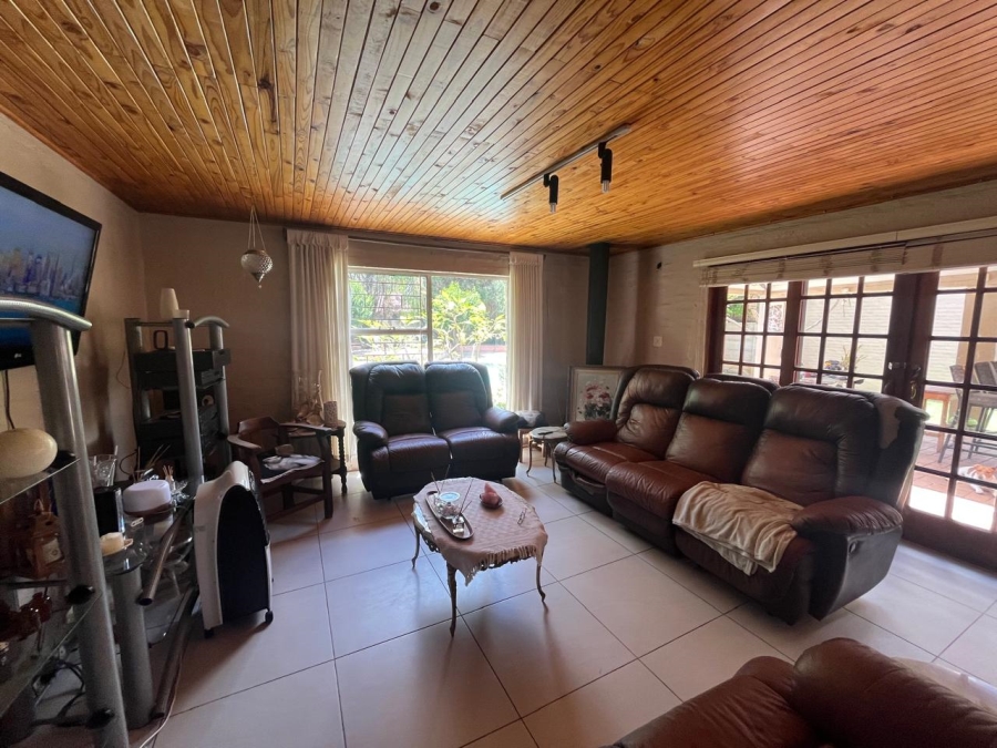 3 Bedroom Property for Sale in Riebeeckstad Free State